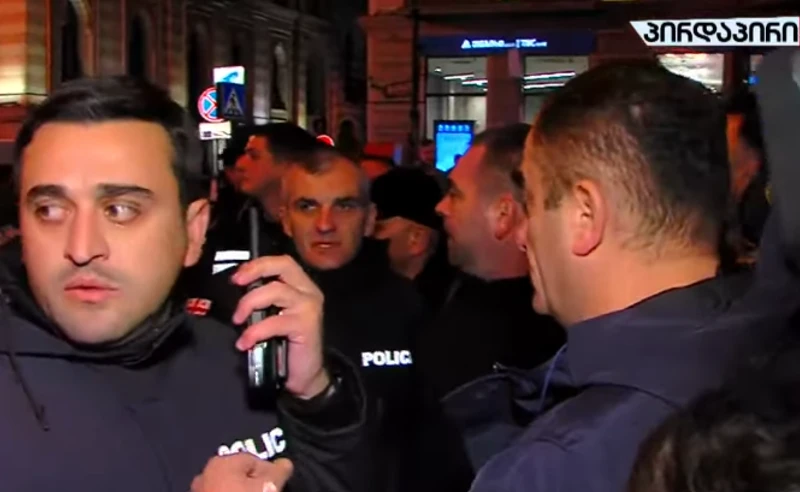 პოლიციამ აქციის ერთ-ერთი მონაწილე დააკავა