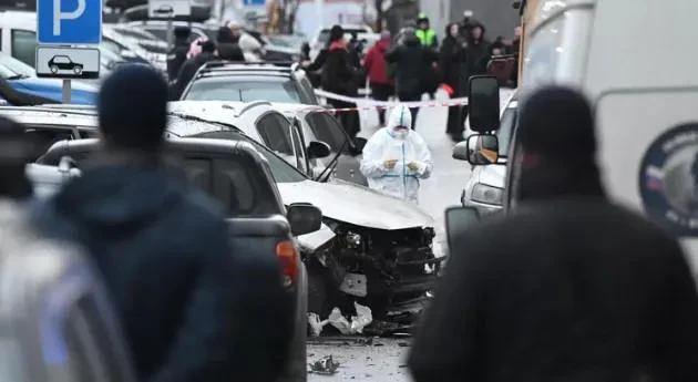 მოსკოვში ბომბის აფეთქების შედეგად გენერალ-ლეიტენანტი ფანილ სარვაროვი დაიღუპა, - ინფორმაციას რუსული მედია საგამოძიებო კომიტეტის პრესსპიკერზე, სვეტლანა პეტრენკოზე დაყრდნობით ავრცელებს.