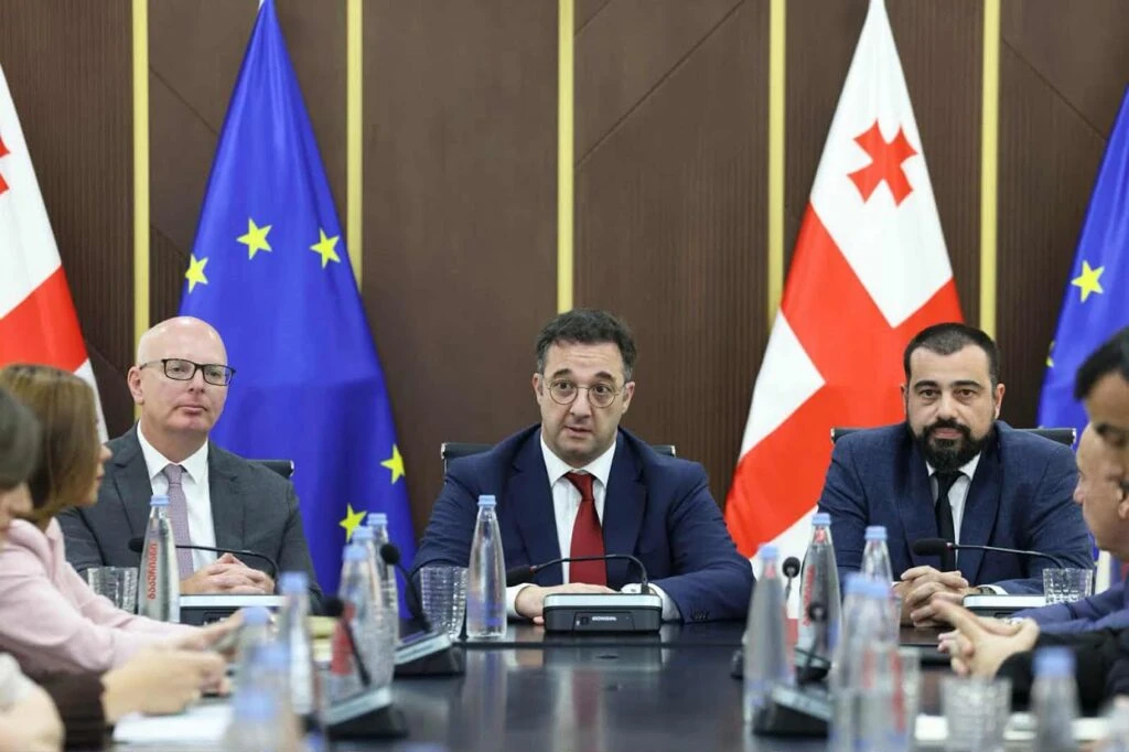 დავით სონღულაშვილმა ორ ახალ მოადგილედ ლაშა ავალიანი და ზურაბ ეზუგბაია წარადგინა