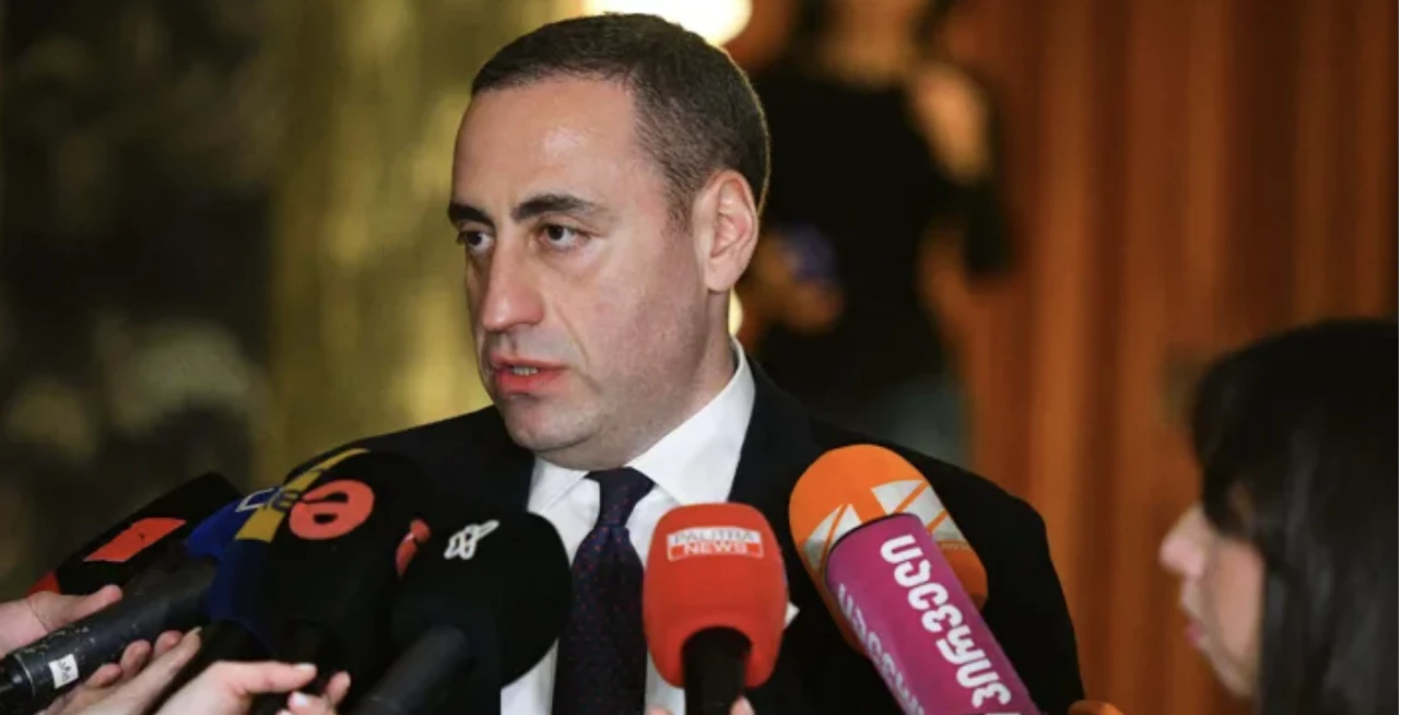 ყველასთვის მივაღწევთ გამარჯვებას, დღეიდან პროცესი იწყება, - ამის შესახებ „სტრატეგია აღმაშენებლის“ ლიდერმა, გიორგი ვაშაძემ ოპოზიციური პარტიების შეხვედრის  შემდეგ განაცხადა, სადაც პარტიები „ოპოზიციის ალიანსის“ შექმნაზე შეთანხმდნენ.  გიორგი ვაშაძის თქმით, დღევანდელი დღე არის „პირველი სტრატეგიული ნაბიჯი იმ მიმართულებით, რომ ყველა გავერთიანდეთ“.